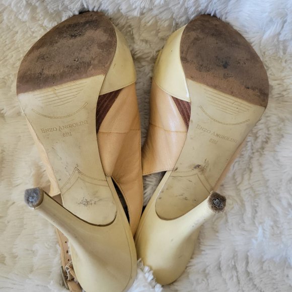 Beige Peeptoe Slingback Heels w patent Bows and wood details - Picture 6 of 11